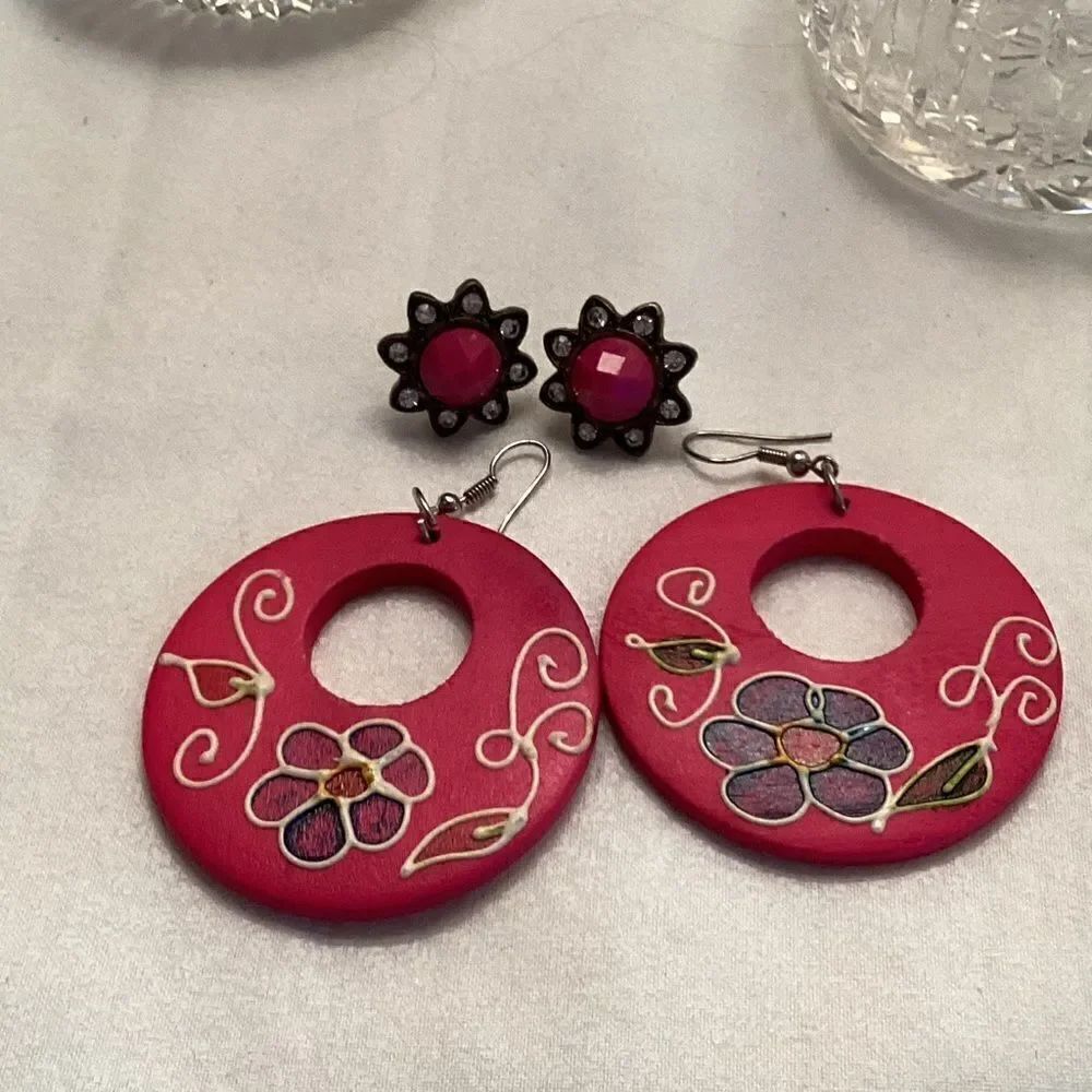 2 Pair of Pink Earrings